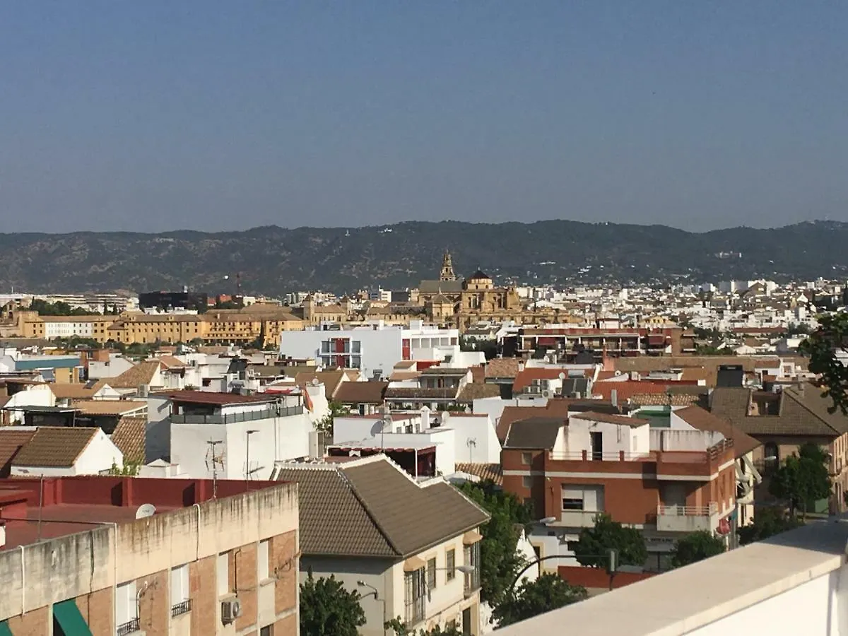 Apartament Atico El Rio Kordoba